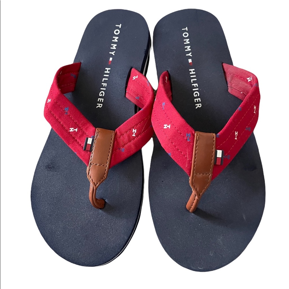Tommy Hilfiger size 4.5